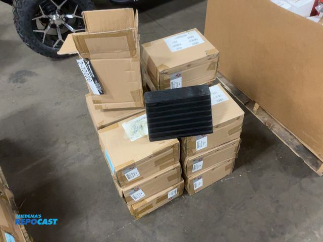 Lot 2-10029 - (14) New Wheel Chocks, International Part Number CB12LBKIT