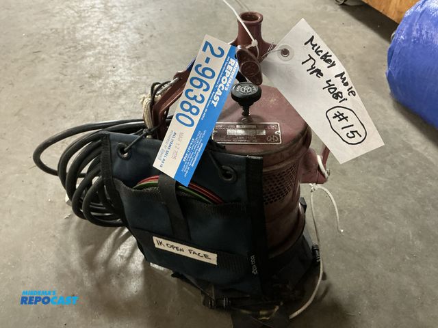 Lot 2-96380 - 1,000 watt Molequartz Mickey-mole type 4081 studio fixture spotlight S/n 14028