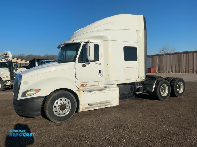 Lot 2-11031 - 2009 International ProStar Premium 6x4 Semi Truck