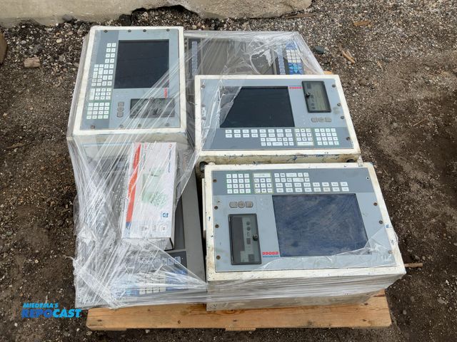 Lot 2-18537 - Skid Lot of Industrial Computer Interfaces from Marposs and Xycom and (1) Lithonia Lighting LED Emer...