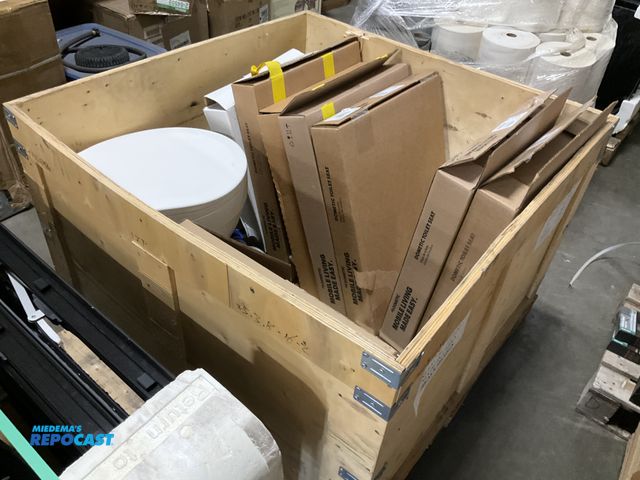 Lot 2-33249 - Crate full of Rv toilet and toilet seats Dometic