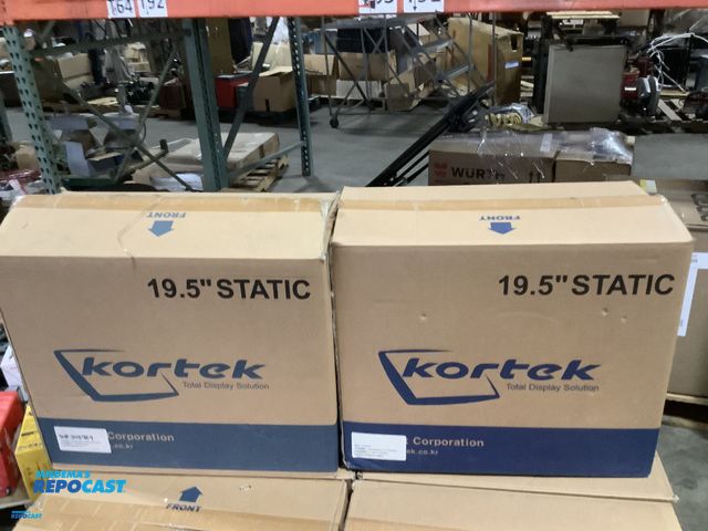 Lot 2-77373 - Kortek 19.5” STATIC Kortek Total Display Solution