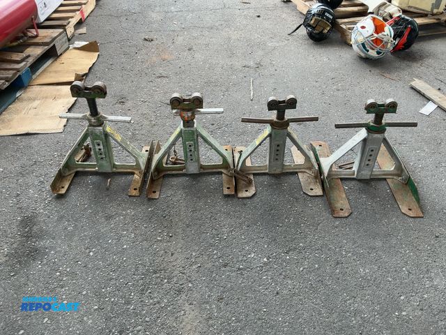Lot 2-96751 - (4) Adjustable Greenlee Pipe Stands