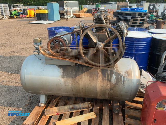 Lot 2-11096 - Dayton 3Z968 2-Stage Air Compressor