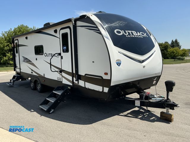 Lot 2-45839 - 2020 Keystone Outback 252URS Camper Travel Trailer