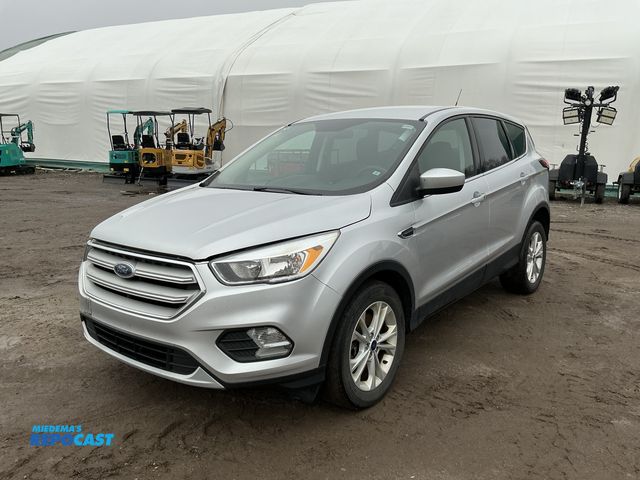 Lot 2-32547 - 2019 Ford Escape SE 4WD SUV 4x4
