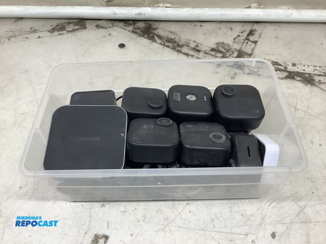 Lot 2-99953 - 10 Blink Outdoor 4 Wireless security cameras with rechargeable battery's and 2 interface modules.