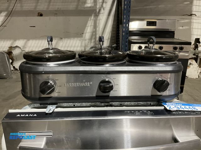 Lot 2-94445 - Farberware BS-318US Slow Cooker Warmer 120v