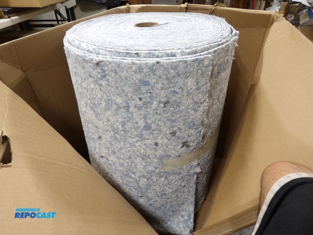 Lot 2-51059 - new brady spc absorbent pad roll, 28 1/2" x 150ft, cellulose material, 2 layers, #4dNd4