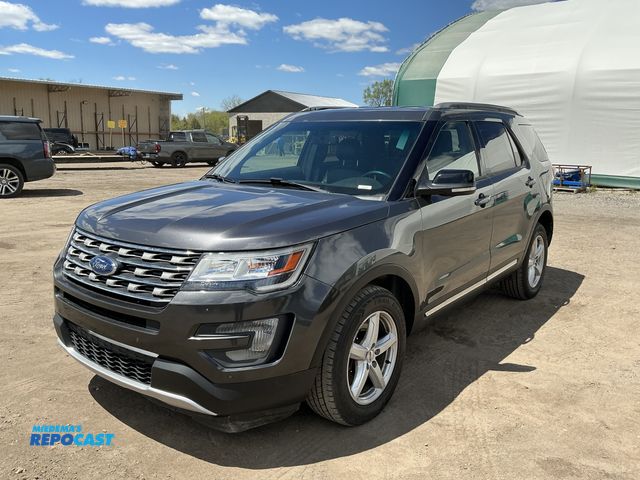 Lot 2-31007 - 2016 Ford Explorer XLT 4WD SUV 4x4