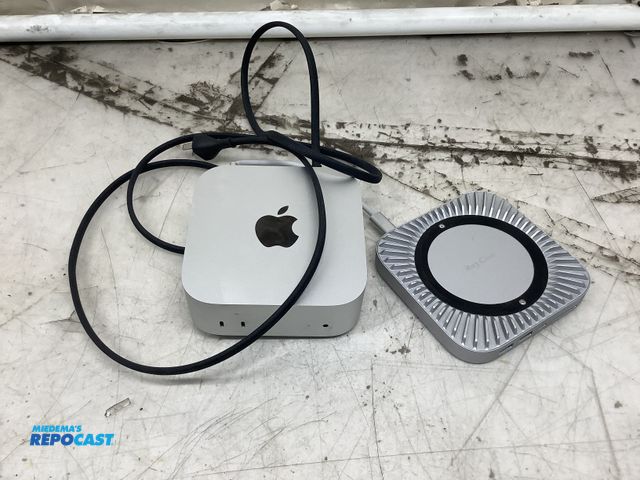 Lot 2-99952 - Apple 2024Mac mini Desktop computer with M4 chip with 10 core CPU and 10 core GPU, 16 GB Memory, 256...