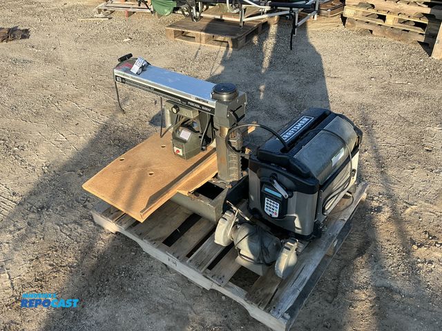 Lot 2-13652 - Lot of (1) Craftsman 10” Radial Saw, 60 degree left and right, (1) CRAFTSMAN 133.217540 COMPUCARVE W...