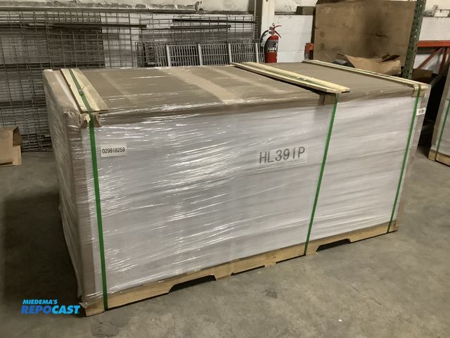 Lot 2-63351 - 35 Boxes of maple whispering grey HL391P 9/16”x7-1/2” x up to 74-3/4” length planks, 31.09 SQ.FT, 31...