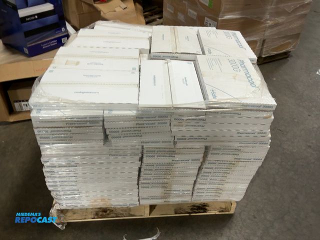 Lot 2-18295 - Skid Lot of CSafe Pharmacool 3000G Freezer Packs
