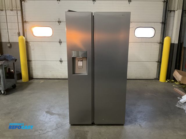 Lot 2-40439 - Scratch & Dent Hisense HRS290P5FSE Refrigerator/Freezer