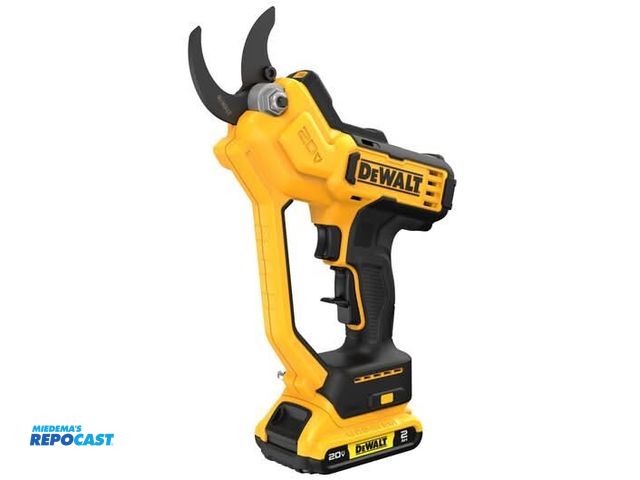 Lot 2-11462 - DeWalt DCPR320D1 1.5” 20V Max Cordless Pruner