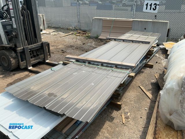 Lot 2-74118 - Bundle of agricultural metal (gray) of assorted sizes