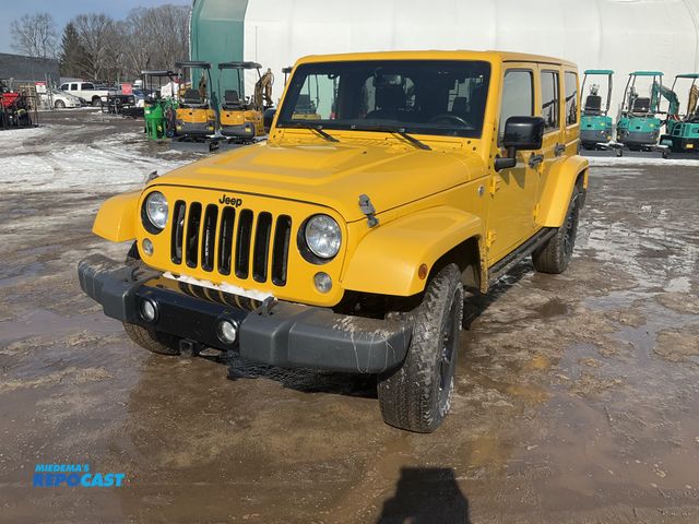 Lot 2-11091 - 2015 Jeep Wrangler Unlimited Sahara SUV 4x4