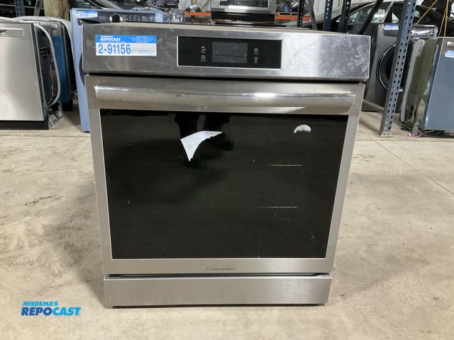 Lot 2-91156 - Scratch & Dent Free Standing Frigidaire Gallery  GCF13060BFG Range