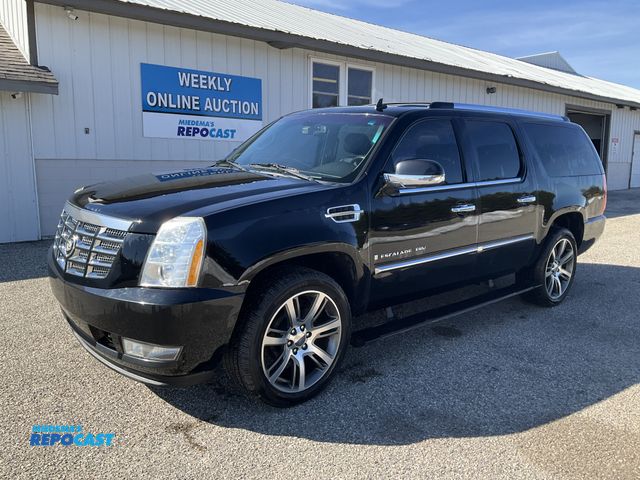 Lot 2-61140 - 2008 Cadillac Escalde ESV SUV AWD