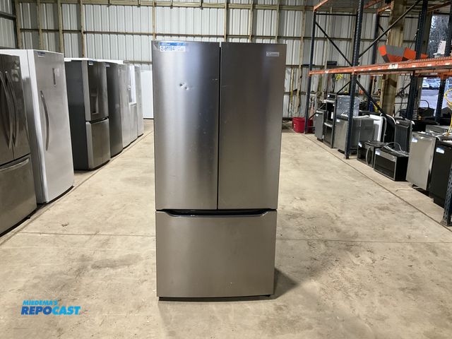 Lot 2-91194 - Scratch & Dent Free Standing Frigidaire FRFG2033AV Refrigerator/Freezer