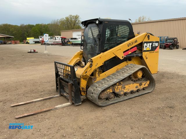 Lot 2-43267 - 2018 Caterpillar 279D Compact Track Skid Steer Loader