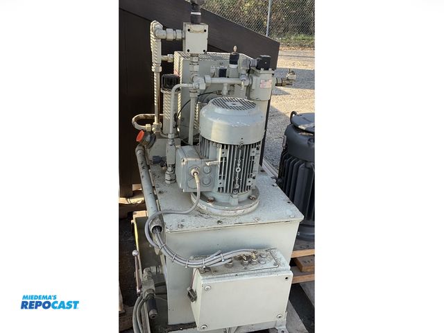 Lot 2-67897 - hydac hydraulic power unit