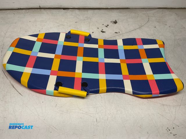 Lot 2-77943 - 36” Sun Squad Mlti-Chck Navy Foam Sled