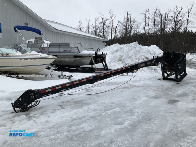 Lot 2-61071 - IMT 6625 Crane Attachment Crane Rating 66,000ft-lb
Horizontal Reach 25'4"
Hyrdraulic Extensions 78"
...