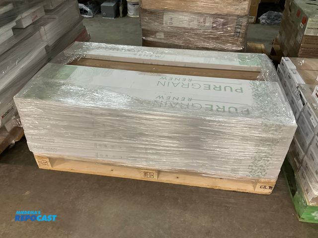 Lot 2-17047 - Skid Lot Pure Grain Renew Hardwood Flooring