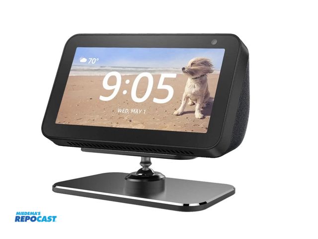 Lot 2-11430 - Amazon Echo Show 5 w/ adjustable stand