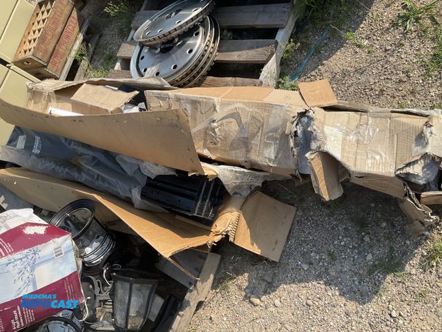 Lot 2-33124 - (2) new 03-11 full sized front crash bars running boards