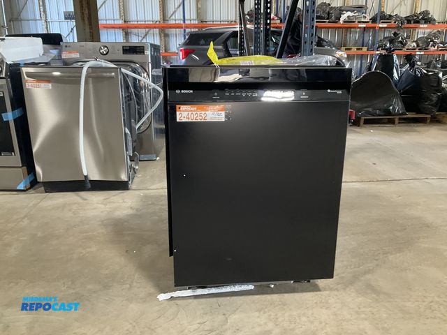 Lot 2-40252 - Scratch & Dent Electric Bosch SHE41CM6N/29 100 Series 24" Front Control Smart Built-In Stainless Ste...
