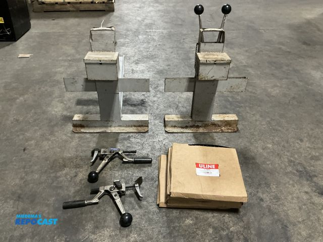 Lot 2-69051 - Lot of 2 Banding/strapping holders including 2 crimpers, 2 tighteners and 4 sealed boxes of 3/4" ste...