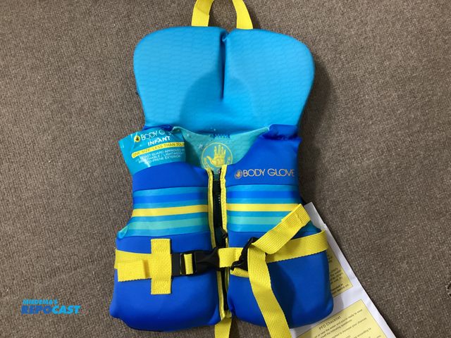 Lot 2-91209 - New Body Glove Infant Type II Personal Floatation Device. Less than 30lbs (SHOWS SOME FABRIC PULLS/H...