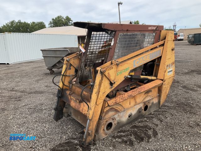 Lot 2-40551 - Case 1845C Skid Steer Non-Running/For Parts, 4 cylinder diesel engine, no pumps or drives, quick att...