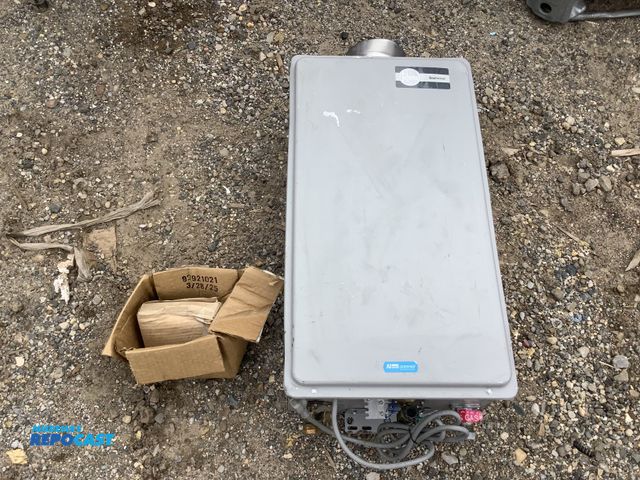 Lot 2-74926 - Rheem ECO150DVLP3-1 Hot water Heater