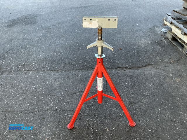 Lot 2-33554 - Ridgid RJ-99 Stand