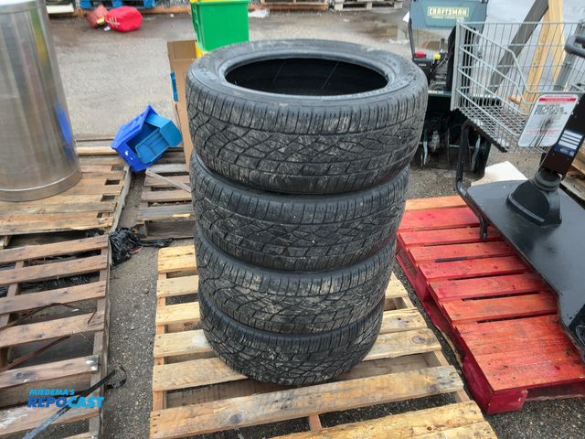 Lot 2-19254 - 4 Firestone Firehawk AS V2 Tires
