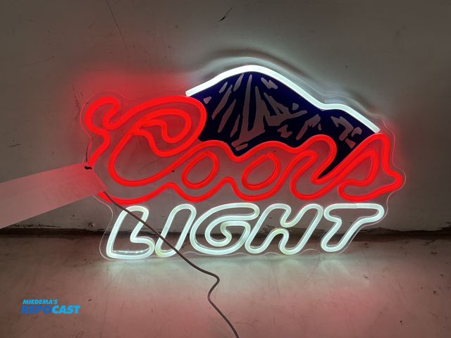 Lot 2- 75971 - coors light beer neon sign