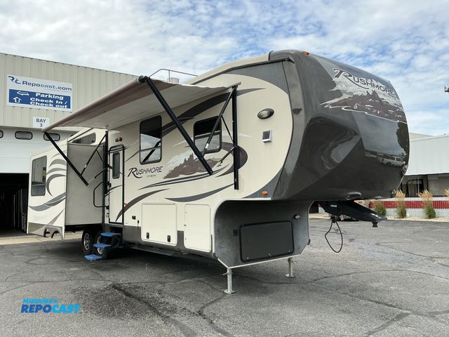 Lot 2-41603 - 2012 Crossroads Rushmore 34SB tbd 5th Wheel Travel Trailer
