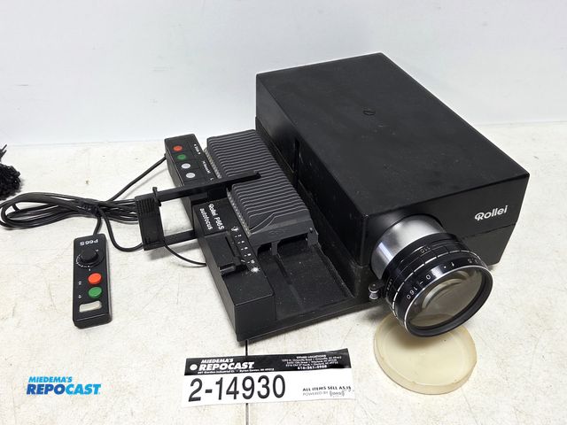 Lot 2-14930 - vintage ROLLEI P66s Medium format slide projector with one tray and remote. Works, but needs new bel...