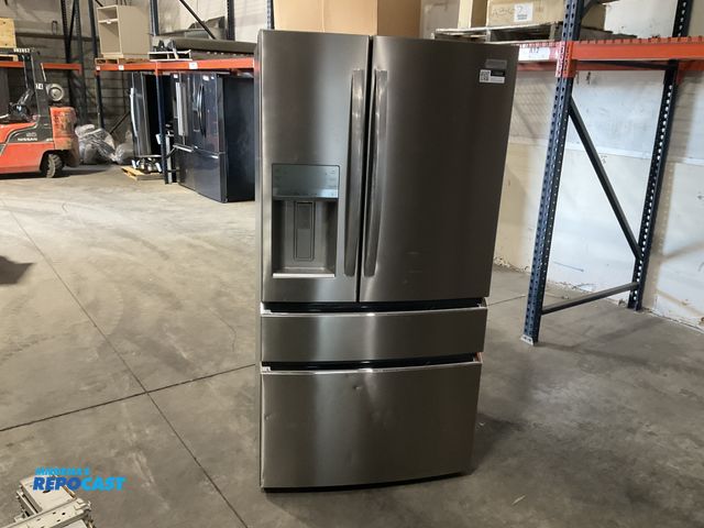 Lot 2-46798 - Scratch & Dent Frigidaire GRMC2273CF04 Refrigerator/Freezer