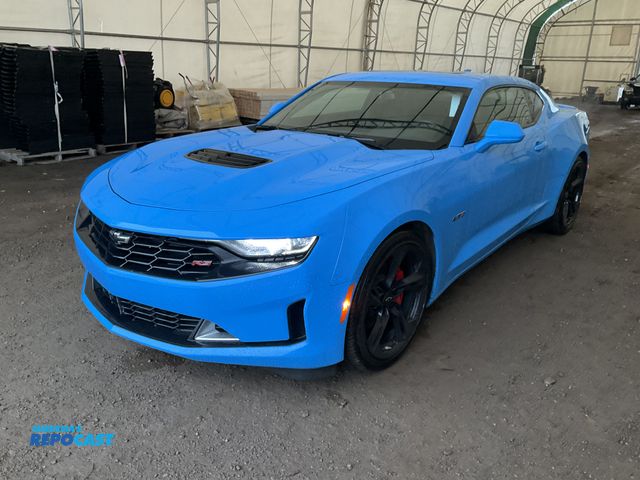 Lot 2-41868 - 2022 Chevrolet Camaro RS Coupe RWD