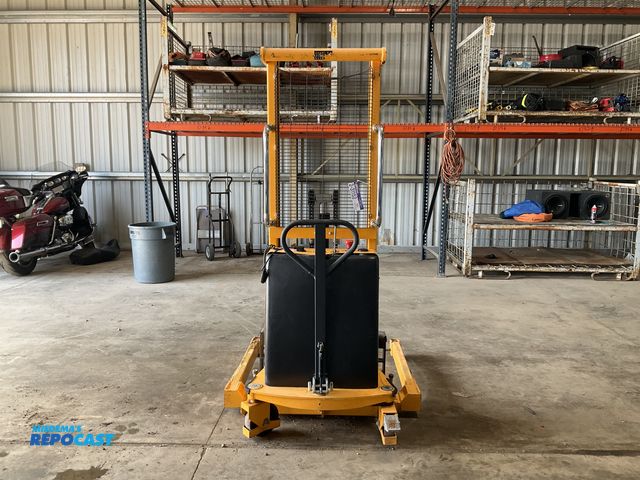 Lot 2-.31152 - Zhejiand Noblelift Equipment H-5439 2,200 lbs. Overall Dimensions: 66.5" to 70" L x 43 3/4" to 54 3/...