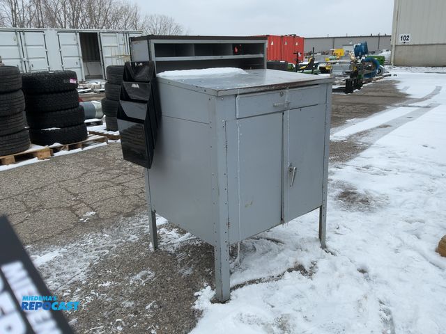 Lot 2-14647 - Metal Tool storage includes 3 section plastic divider