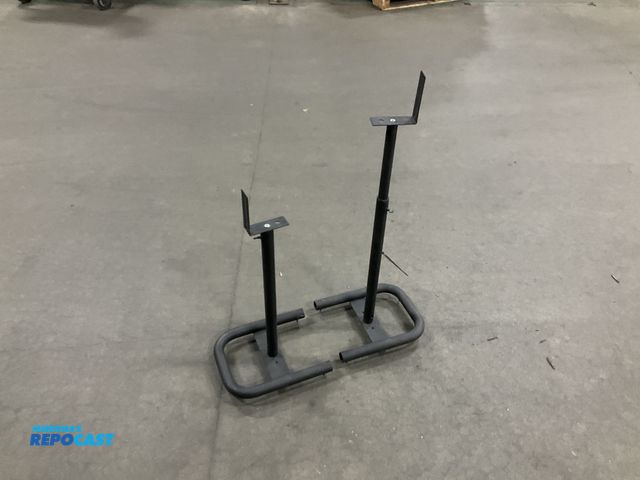 Lot 2-67872 - pair of audiophile speaker stands
