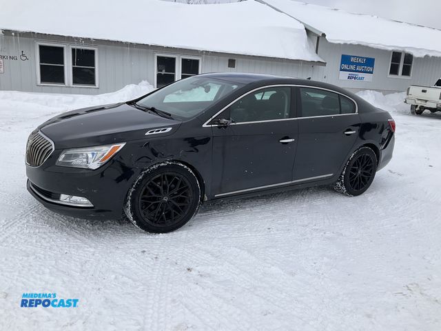 Lot 2-60918 - 2014 Buick Lacrosse Premium Package 2, w/Leather Sedan FWD