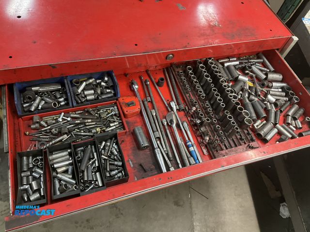 Lot 2-17005 - Lot of asst. used tools includes: metal socket wrenches, screws, bolts, fasteners, ratchets, extensi...