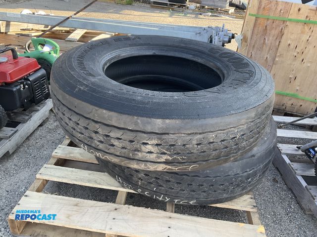 Lot 2-96201 - 2 Endurance RSA 110psi 295/75R225 Semi Tires